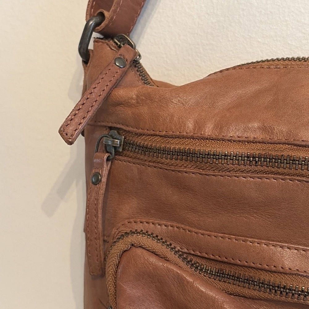 Cochor Brown Genuine Leather Multi Pocket Crossbody Bag Organizer Purse - Picture 6 of 16